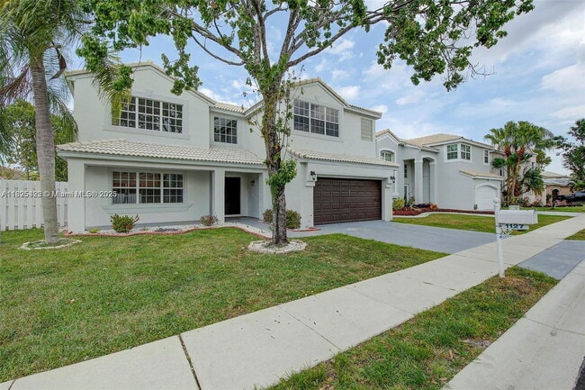 Building Photo - 1127 SW 104th Way