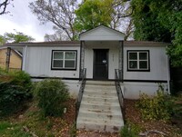 Building Photo - 4 Bedroom Glenwood House