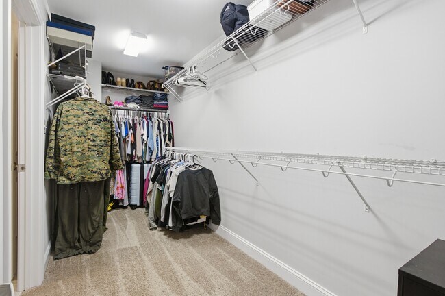 Building Photo - 2012 Snapper St