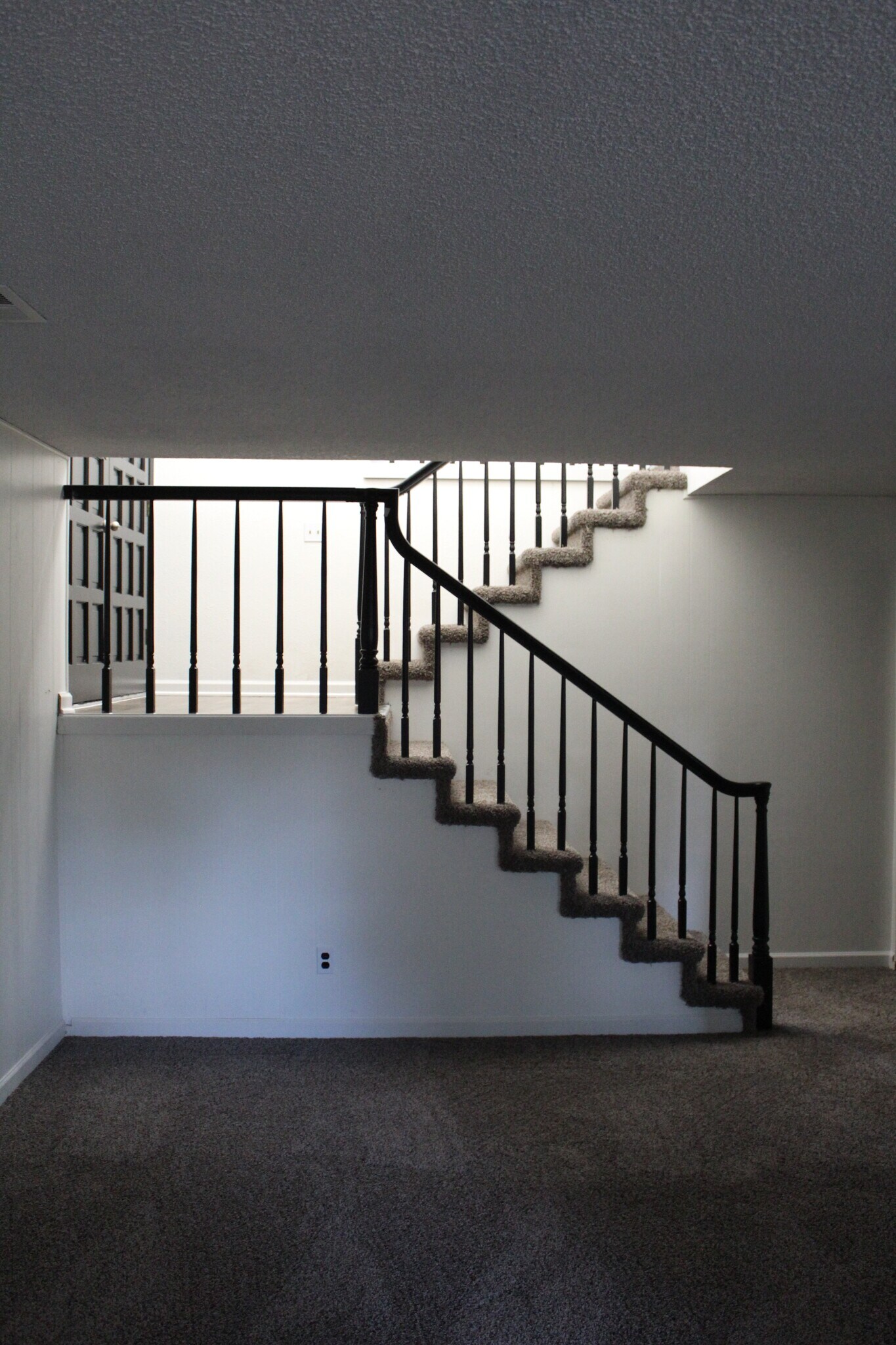 Building Photo - 6684 Zang Ct