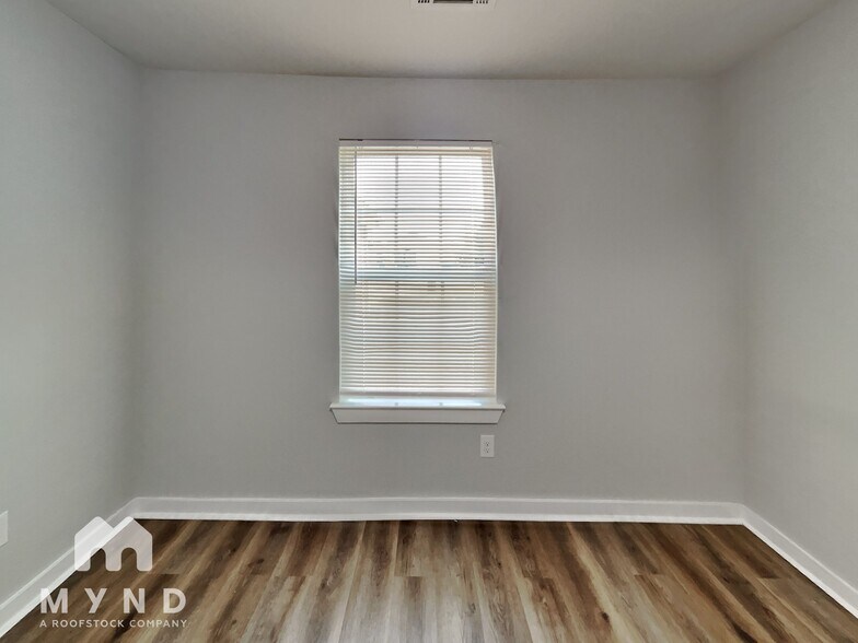 Building Photo - 4201 Andrea Ln