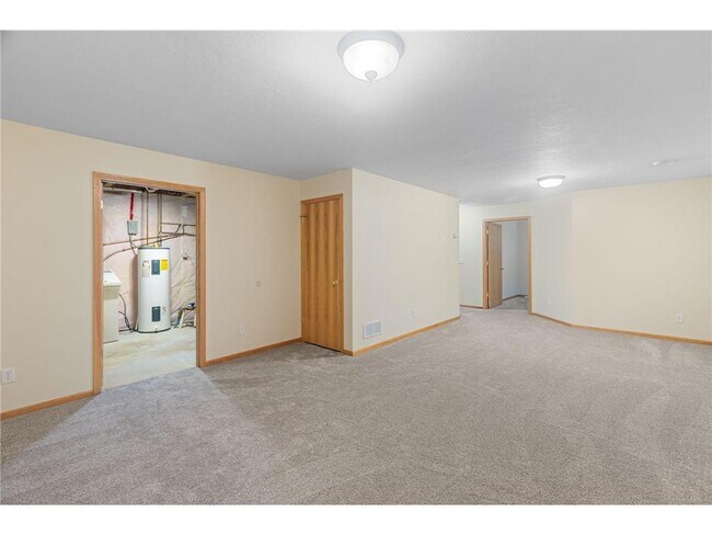 Building Photo - 7626 Fox Creek Ct