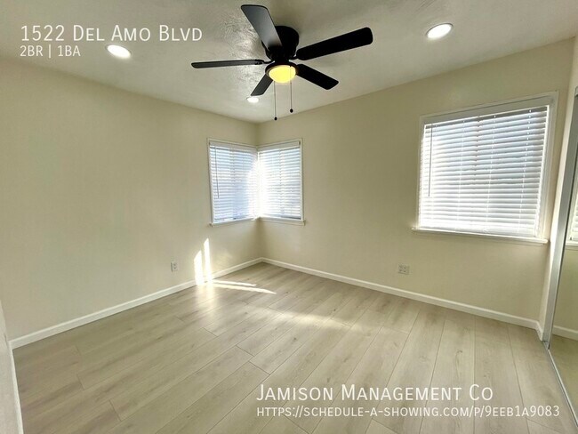 Building Photo - 1522 Del Amo Blvd