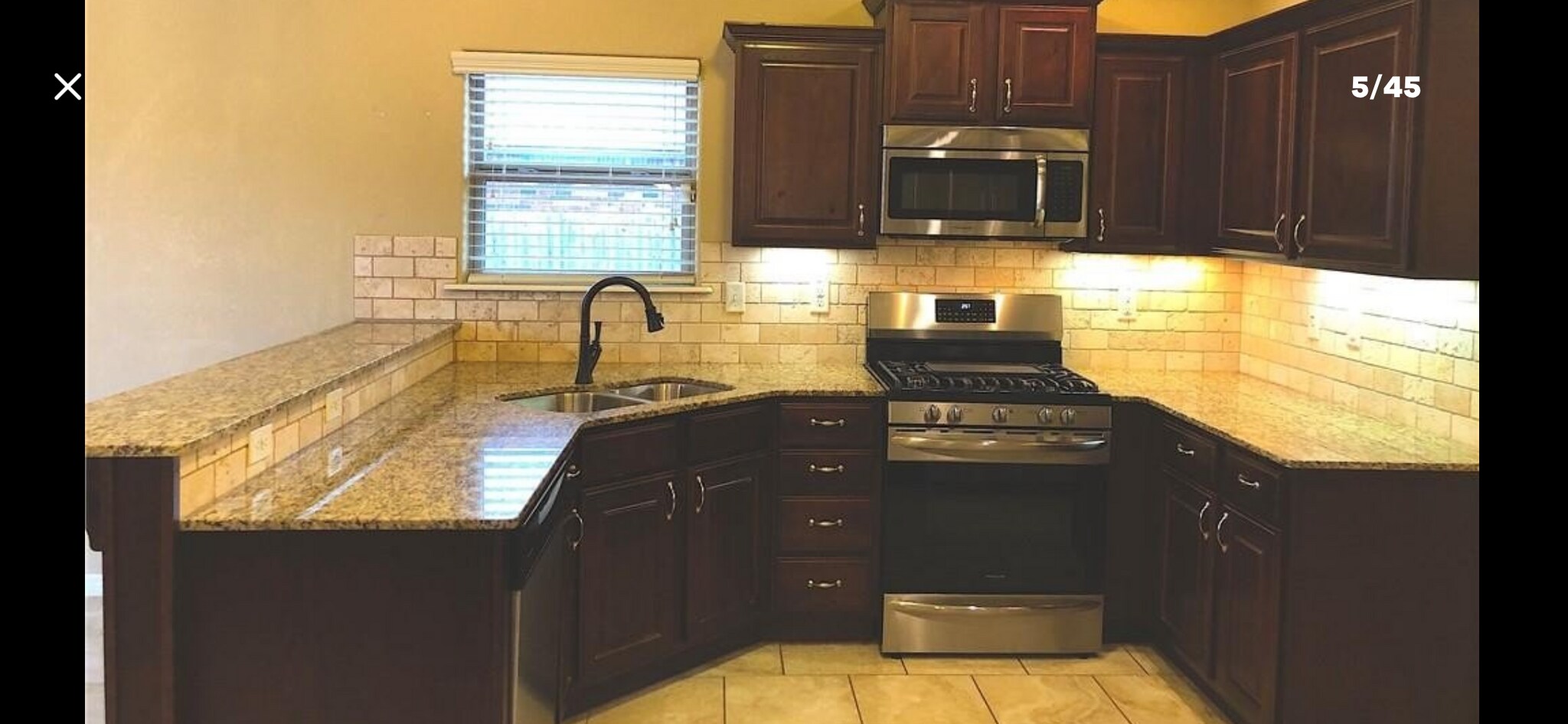 Building Photo - 2962 W Tiger Eye Dr