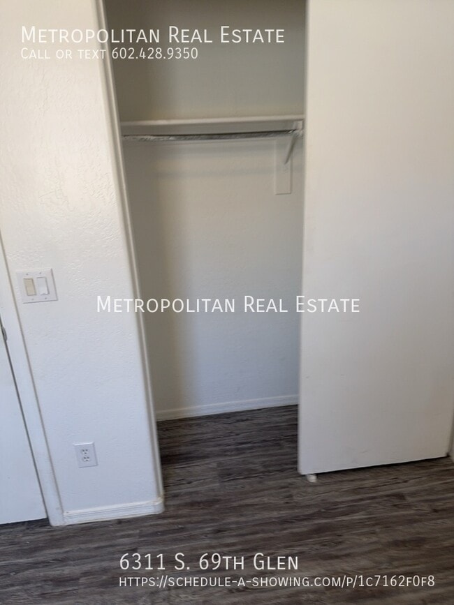 Building Photo - 6311 S 69th Glen