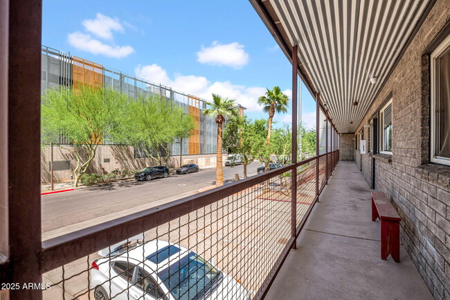 Building Photo - 821 N 3rd St