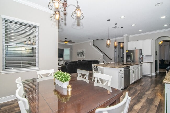 Building Photo - 8114 Champions Forest Way