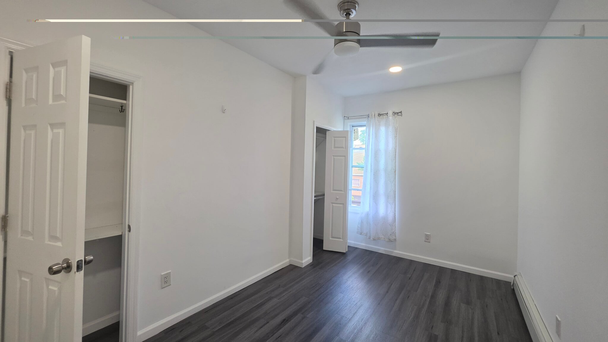 Building Photo - 176 Bartholdi Ave