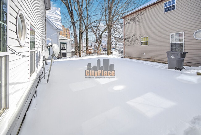 Building Photo - 3469 N Illinois St