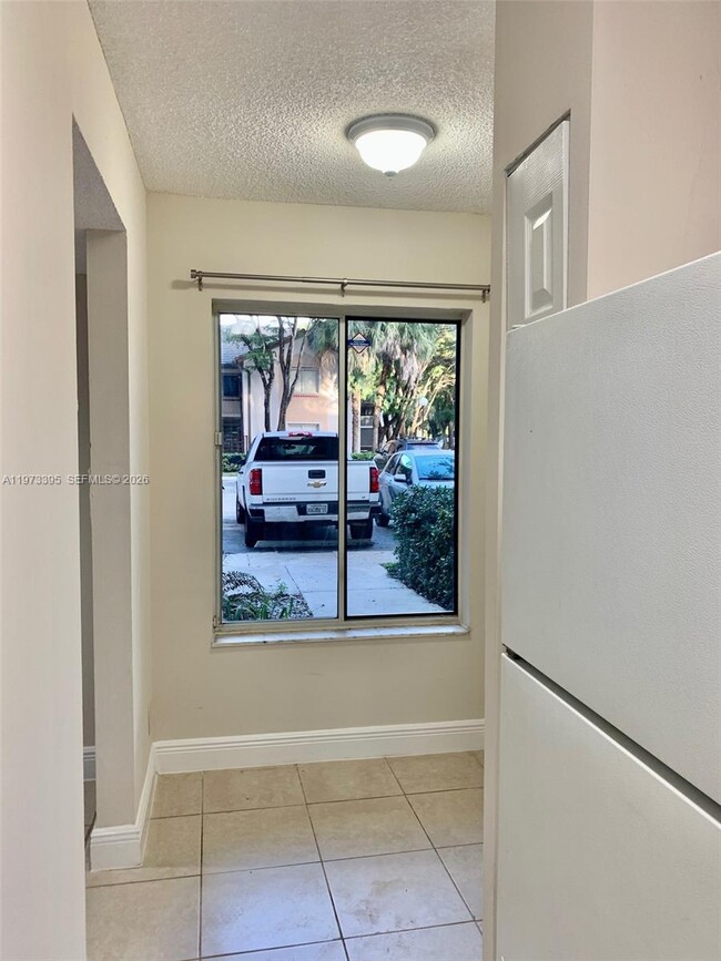 Building Photo - 9516 SW 140th Ct