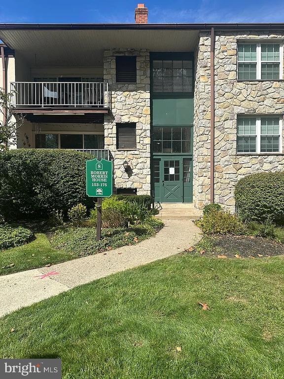 Building Photo - 172 Drummers Ln