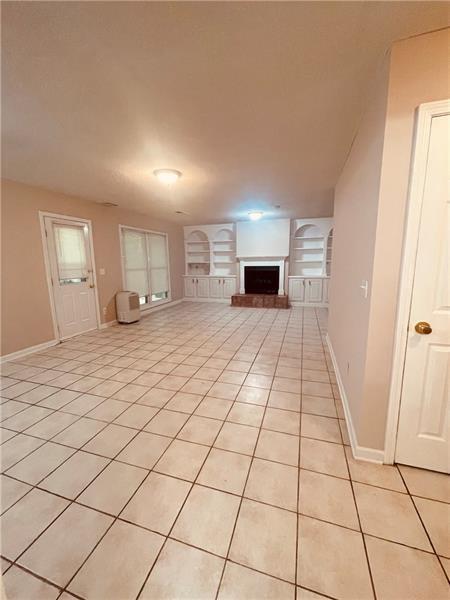 Building Photo - 2107 Chatou Pl