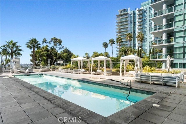 Building Photo - 13600 Marina Pointe Dr