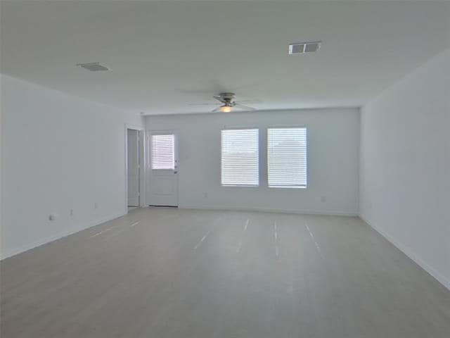 Building Photo - 827 Ponderosa Ln