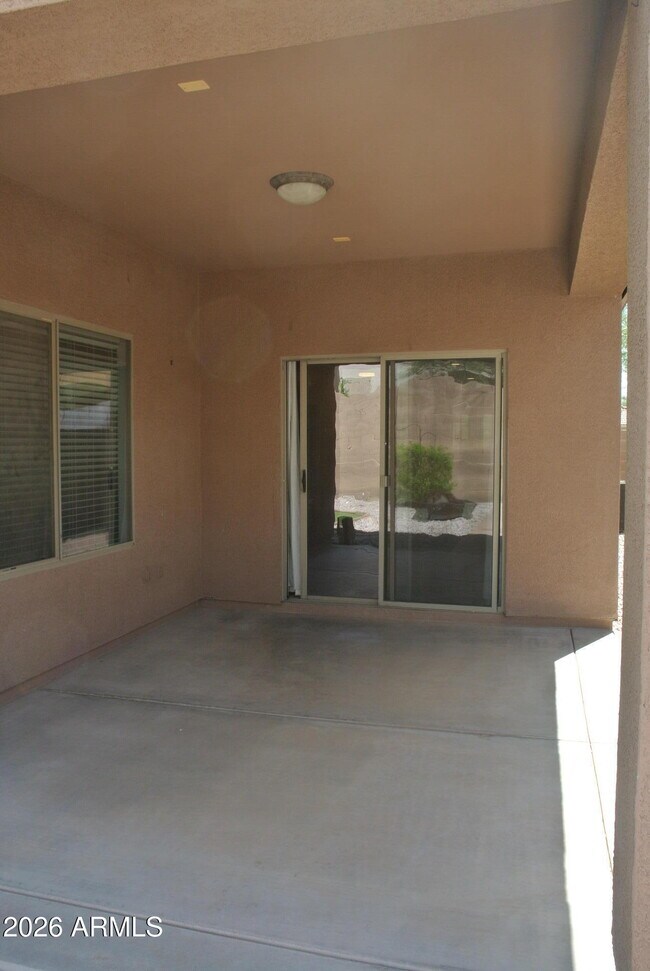 Building Photo - 2516 W Preserve Way