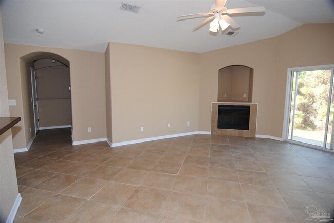 Building Photo - 14630 Innerarity Point Rd