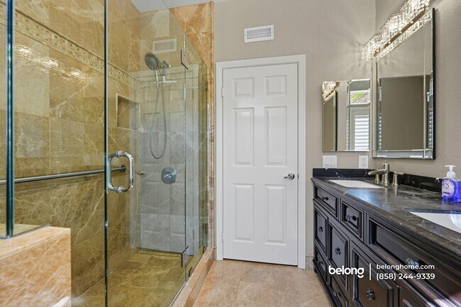 Building Photo - 4911 Amador Dr
