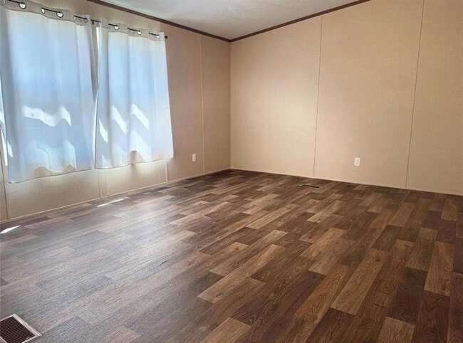Building Photo - 104 Dockal Dr