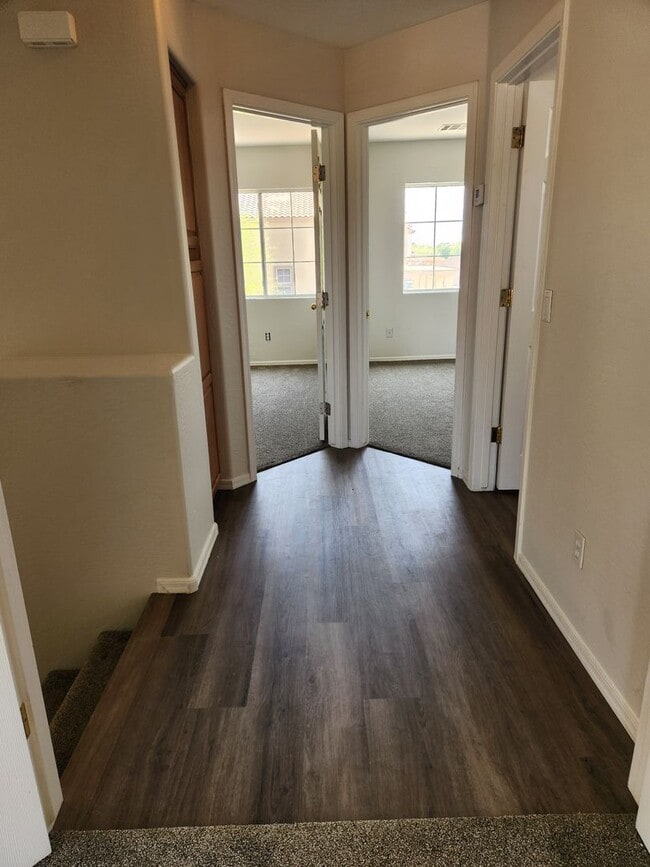 Building Photo - Sundance golf community home, 3 car garage, RV gate