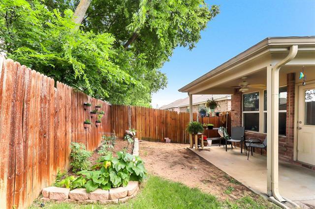 Building Photo - 1713 Megan Creek Dr