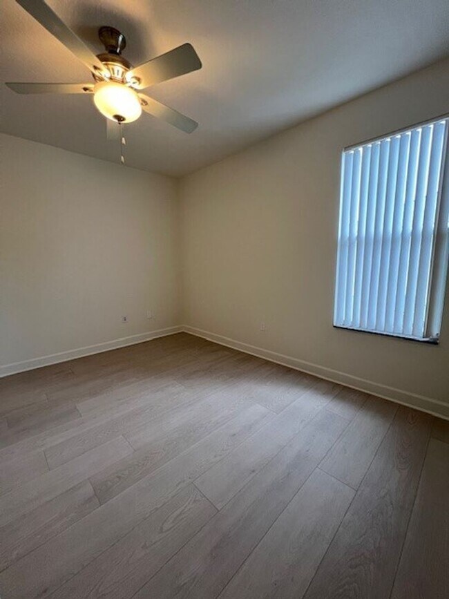 Building Photo - 655 Cornerstone Dr