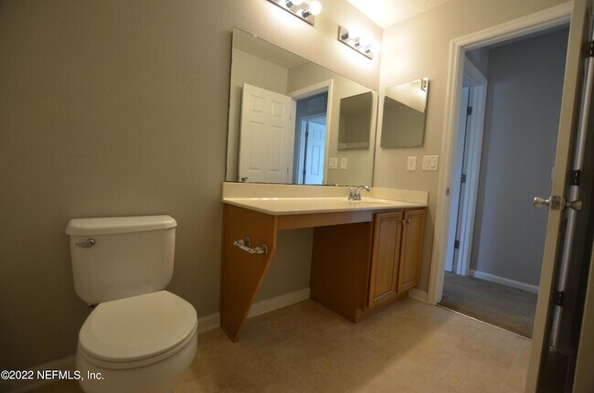 Building Photo - 4530 Oak Moss Loop