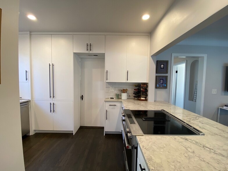 Kitchen - 754 Eudora St