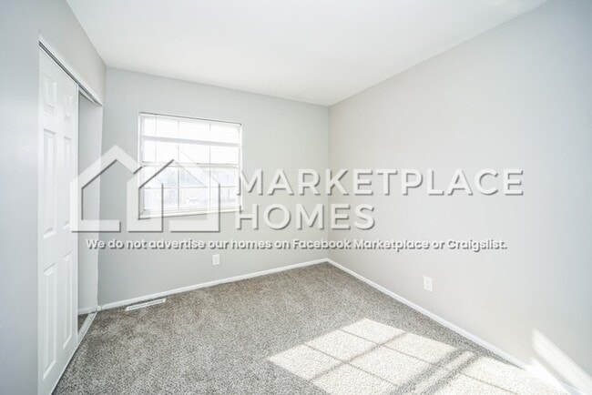 Building Photo - 1608 Tonopah Dr