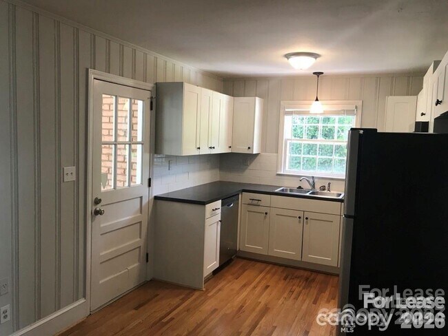 Building Photo - 2309 Lanier Ave