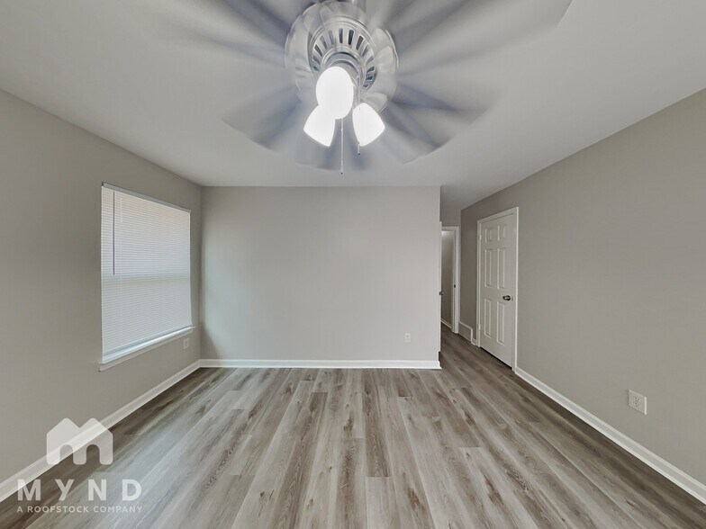 Building Photo - 4574 Summer Creek Cove