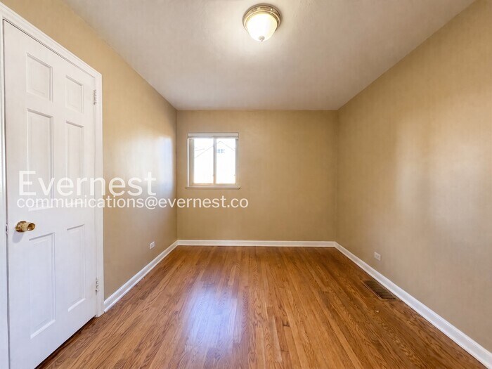 Building Photo - 2219 Quitman St