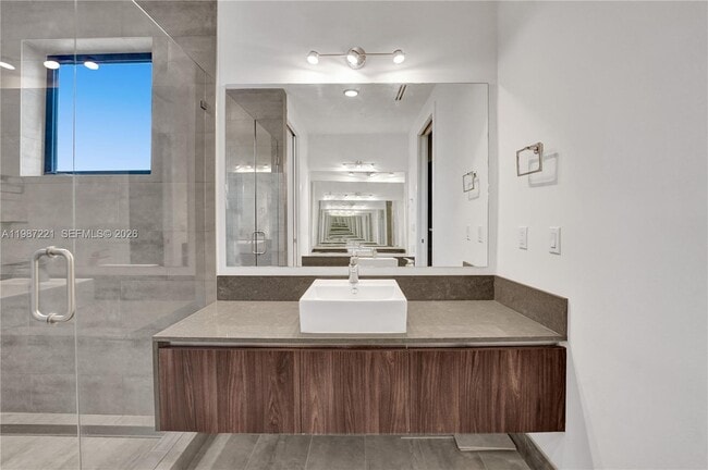 Building Photo - 3465 SW 3rd Ave