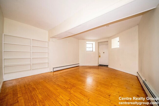 Building Photo - 1728 Beacon St