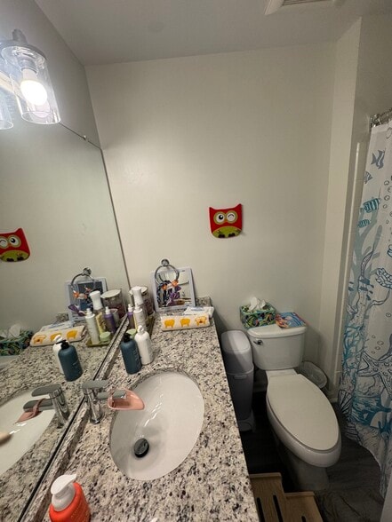 Building Photo - 33202 Town Green Dr