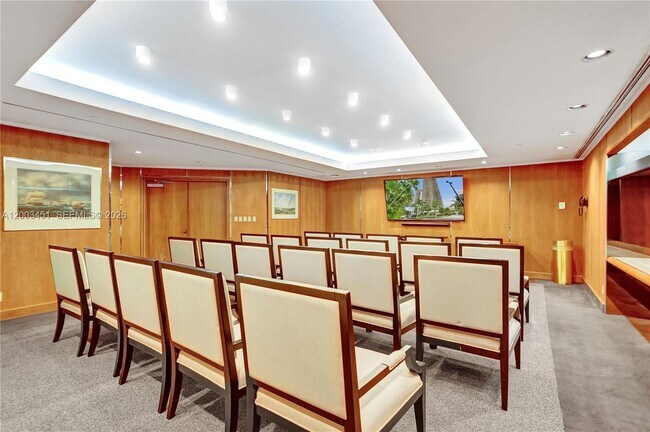 Building Photo - 19667 Turnberry Way