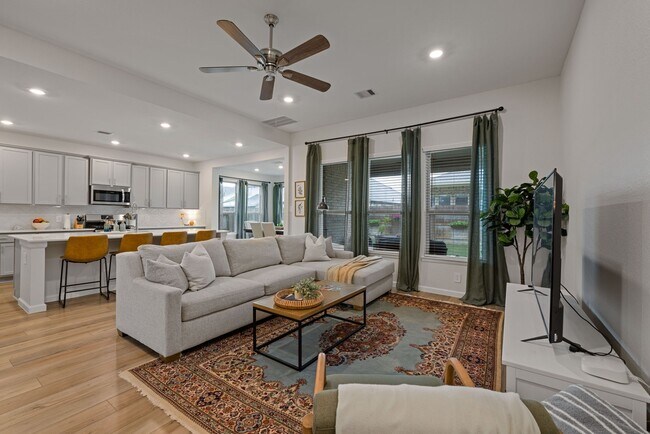Building Photo - 18323 Tiger Flowers Dr