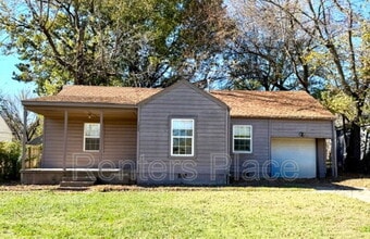 Building Photo - 1328 S Erie Ave