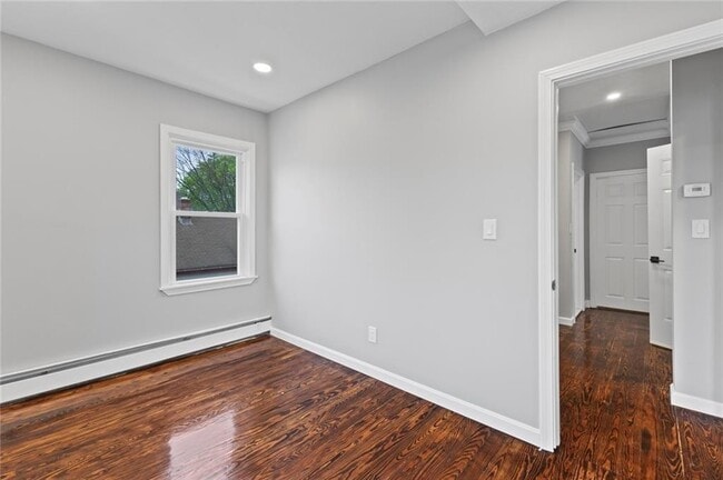 Building Photo - 1 Cottage St