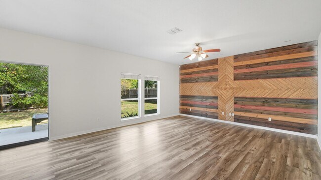 Building Photo - 568 Slippery Rock