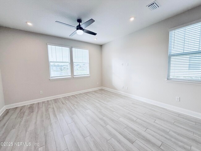 Building Photo - 14161 Sea Wave Ln