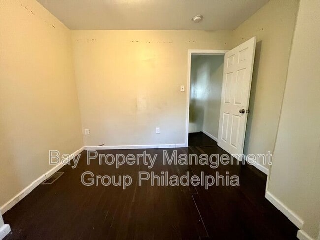 Building Photo - 7275 Saybrook Ave