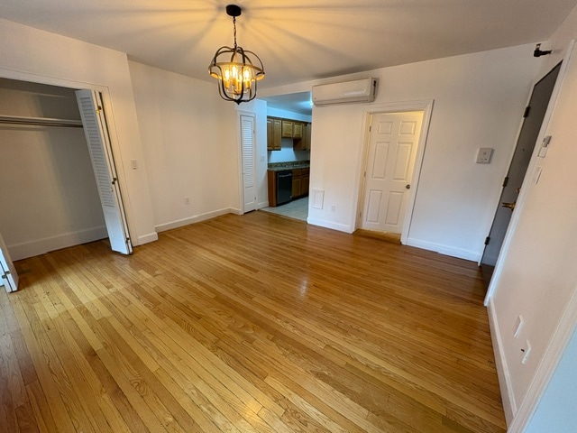 Building Photo - 87 Columbia St