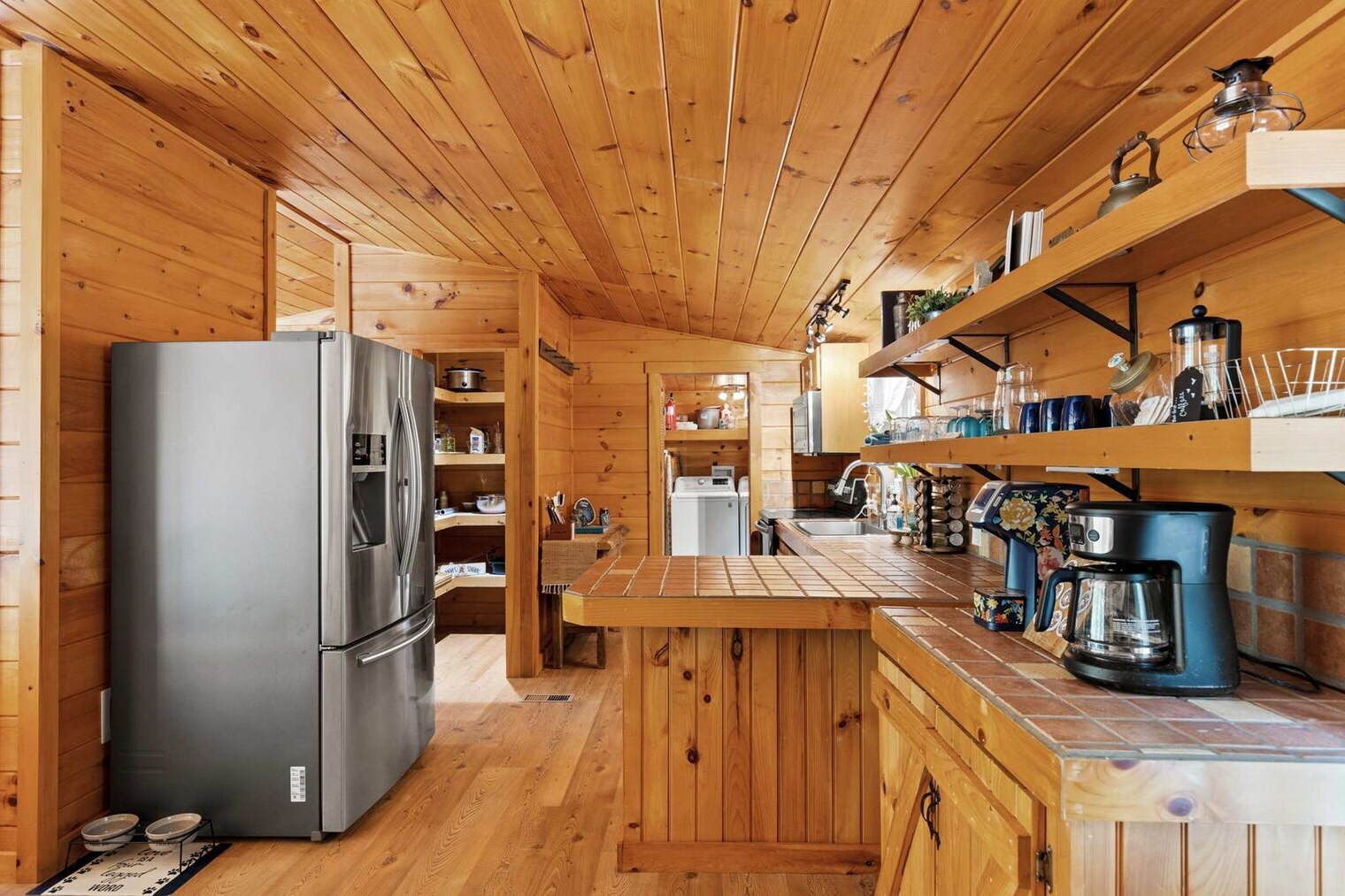 Building Photo - 1390 Snake Nation Rd