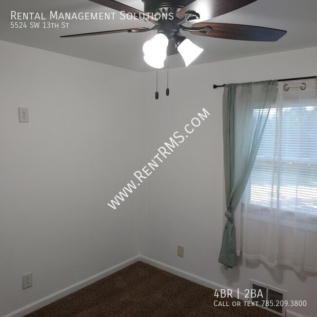 Building Photo - 5524 SW 13th St