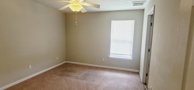 Building Photo - 1870 Nena Hills Dr
