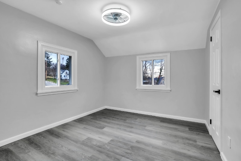 Building Photo - 1209 Cloverfield Dr