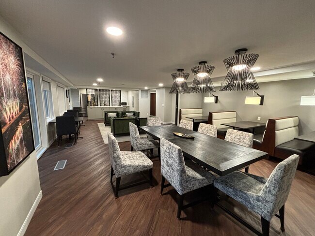 Event lounge - 433 S 7th St