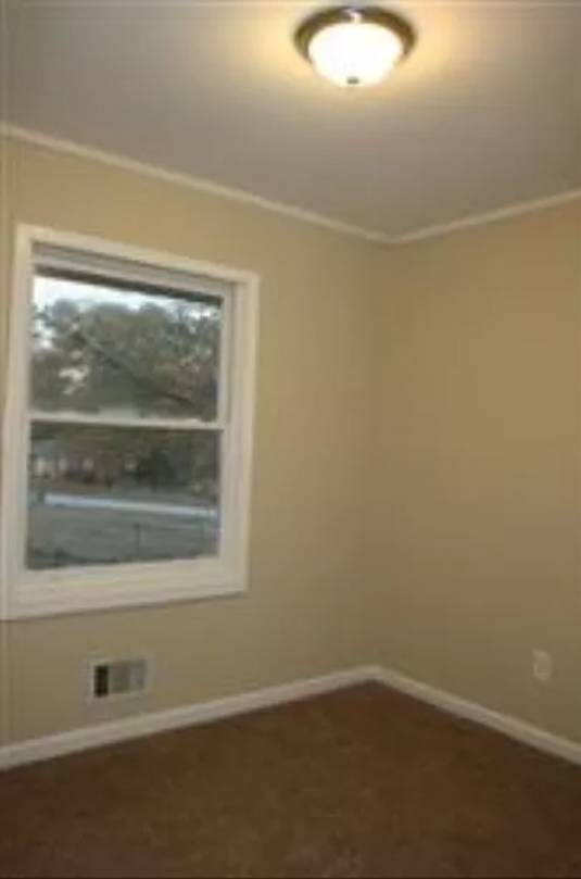 Building Photo - 211 Dover Ct