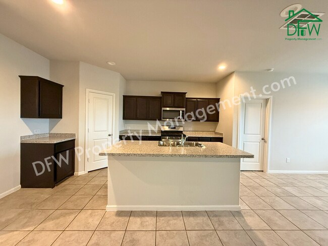 Building Photo - Beautiful 4 Bedroom 2 Bathroom Home for Lease in Crowley