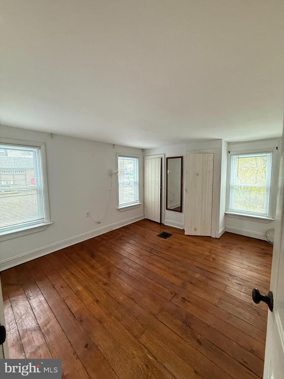 Building Photo - 123 Brunswick Ave
